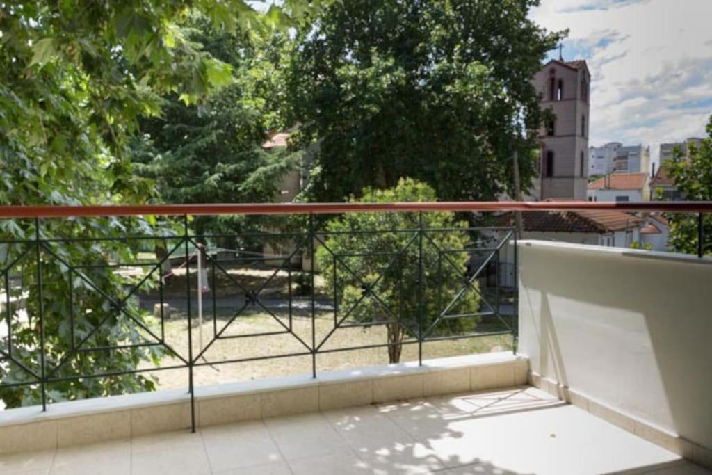 Διαμέρισμα Με Θέα Σε Πάρκο! Serres Bagian luar foto